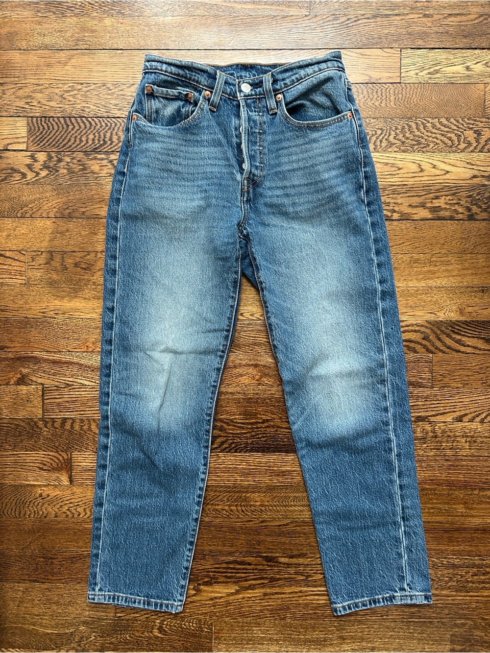NWOT Levi's 501 Original Medium Wash Women's Jeans